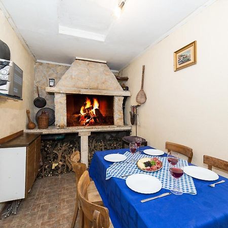 Beautiful Apartment In Center Of Трогир Экстерьер фото